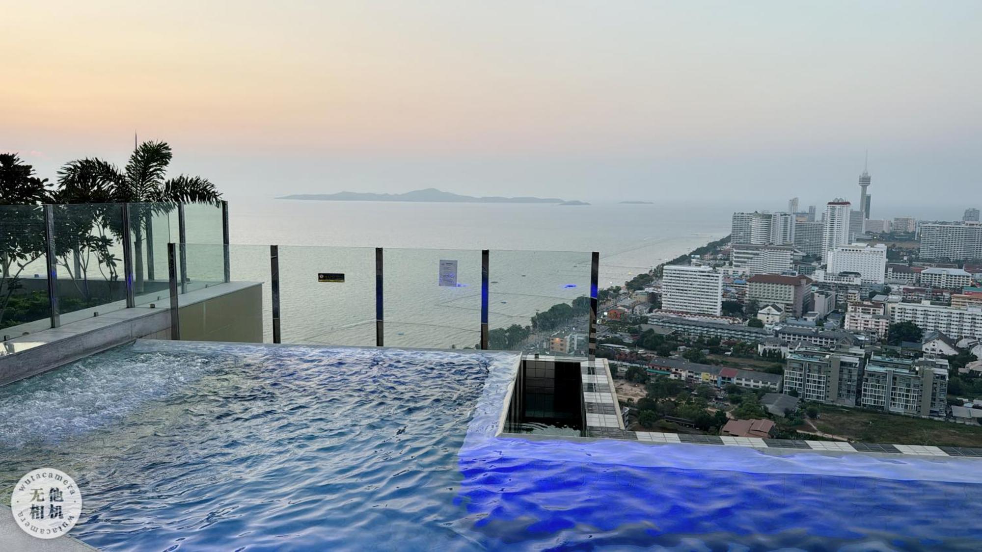 Copacabana Beach Jomtien 科帕卡巴纳海乔木提安海滩毗邻乔木提安夜市 Extérieur photo