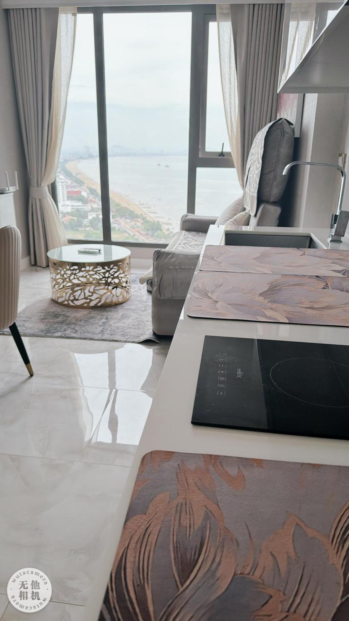 Copacabana Beach Jomtien 科帕卡巴纳海乔木提安海滩毗邻乔木提安夜市 Extérieur photo